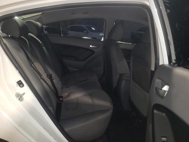 Photo 10 from auction – 2017 KIA FORTE LX with VIN 3KPFL4A72HE062894