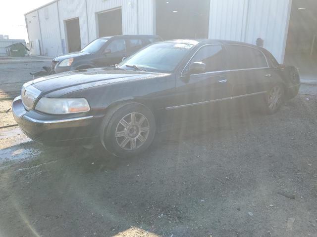 LINCOLN TOWN CAR E 2006 with VIN 1LNHM84W46Y630050 - Photo from auction