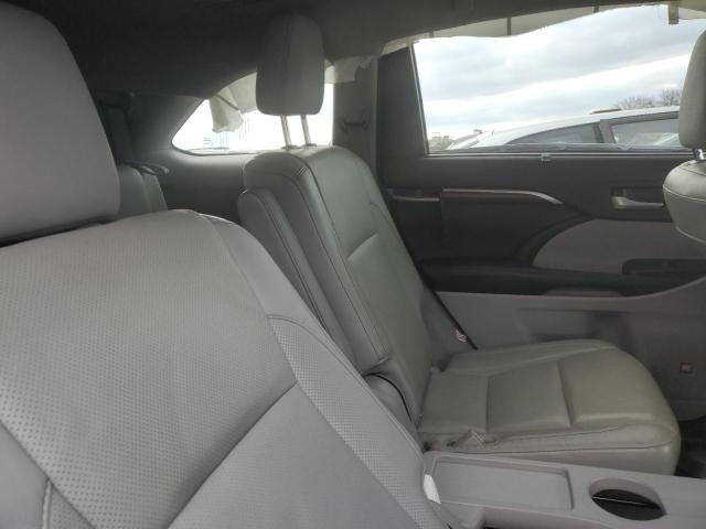 Photo 11 from auction – 2015 TOYOTA HIGHLANDER with VIN 5TDYKRFH1FS111483