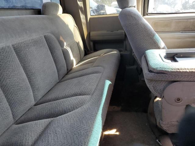 Photo 10 from auction – 1996 CHEVROLET C1500 with VIN 1GCEC19R2TE218002
