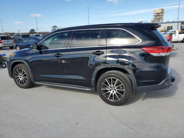 Photo 2 from auction – 2017 TOYOTA HIGHLANDER with VIN 5TDKZRFHXHS213644