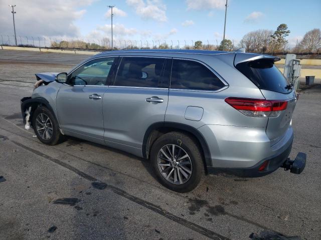 Photo 2 from auction – 2018 TOYOTA HIGHLANDER with VIN 5TDKZRFH3JS547536