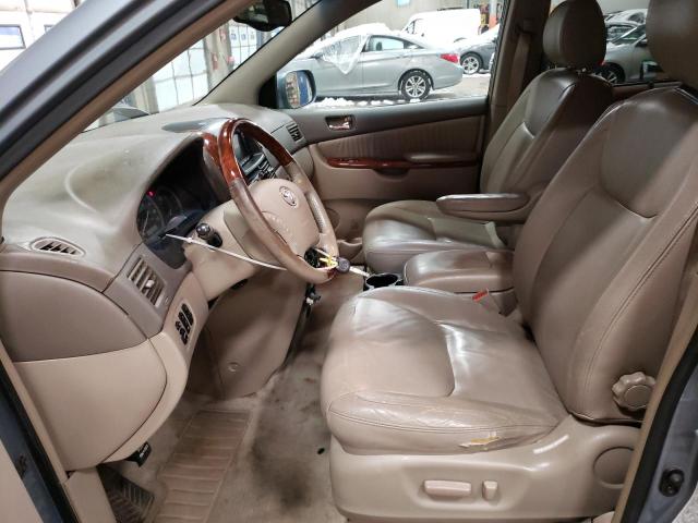 Photo 7 from auction – 2004 TOYOTA SIENNA XLE with VIN 5TDBA22C84S004907
