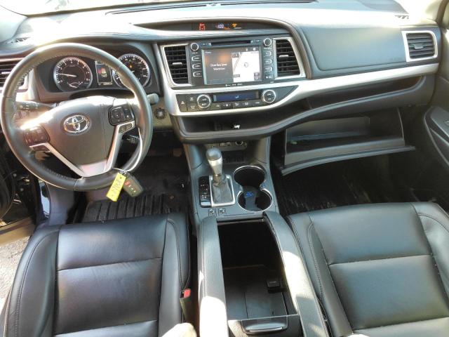 Photo 8 from auction – 2019 TOYOTA HIGHLANDER with VIN 5TDKZRFHXKS343611