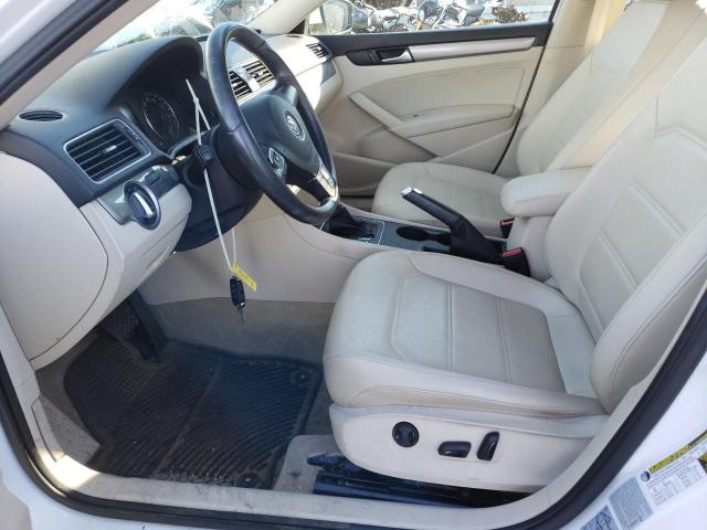 Photo 7 from auction – 2015 VOLKSWAGEN PASSAT S with VIN 1VWAT7A30FC110368