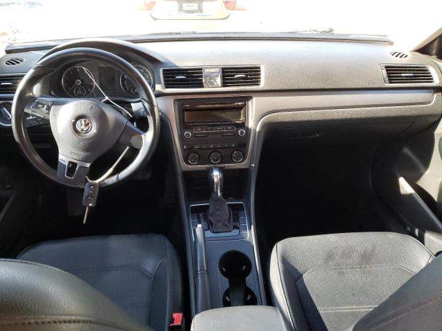 Photo 8 from auction – 2015 VOLKSWAGEN PASSAT S with VIN 1VWAT7A3XFC035372