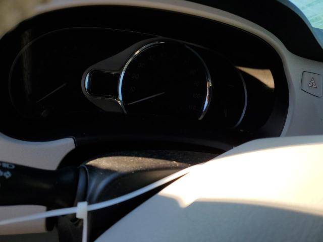 Photo 9 from auction – 2014 TOYOTA SIENNA XLE with VIN 5TDYK3DCXES482001