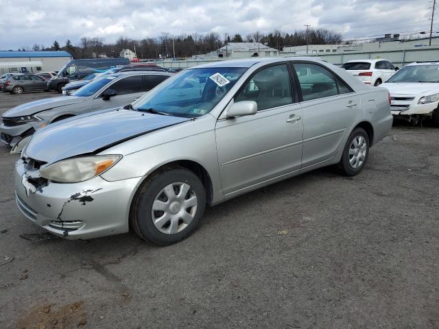 TOYOTA CAMRY LE 2002 with VIN 4T1BE32K32U039439 - Photo from auction