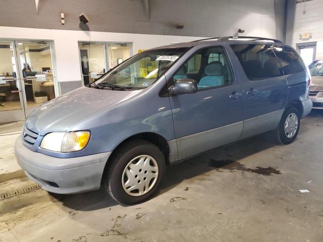 TOYOTA SIENNA LE 2002 with VIN 4T3ZF13C42U478633 - Photo from auction