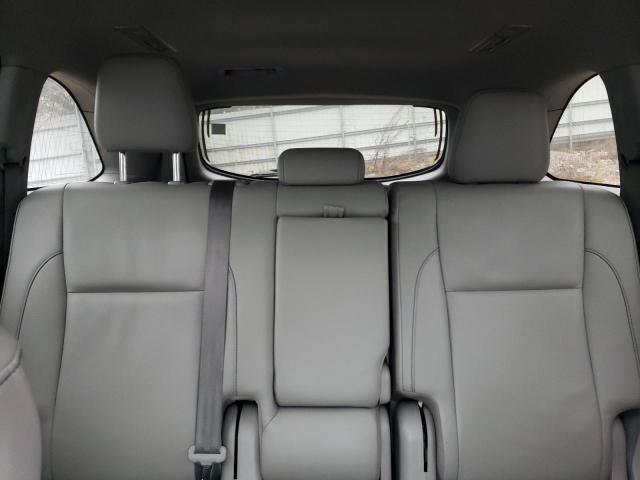 Photo 10 from auction – 2018 TOYOTA HIGHLANDER with VIN 5TDJGRFH8JS041251