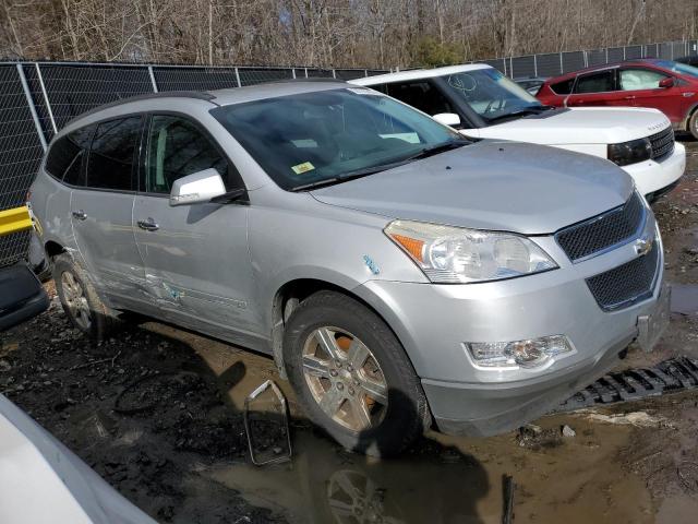 Photo 4 from auction – 2010 CHEVROLET TRAVERSE L with VIN 1GNLRFED7AS141789