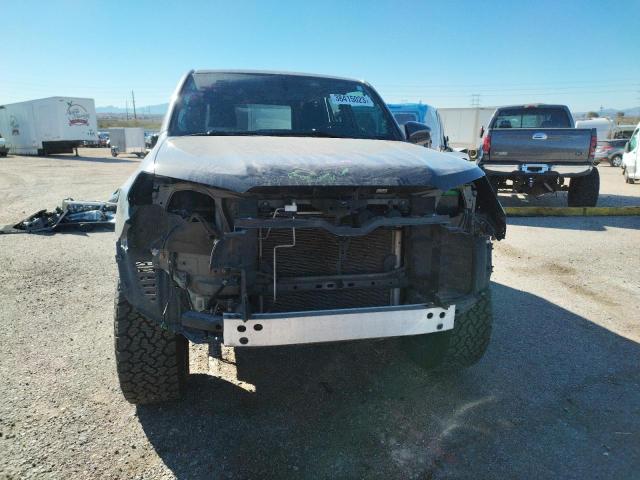 Photo 5 from auction – 2018 TOYOTA 4RUNNER SR with VIN JTEBU5JR4J5573992