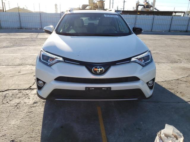 Photo 5 from auction – 2018 TOYOTA RAV4 LIMIT with VIN 2T3YFREV1JW457911