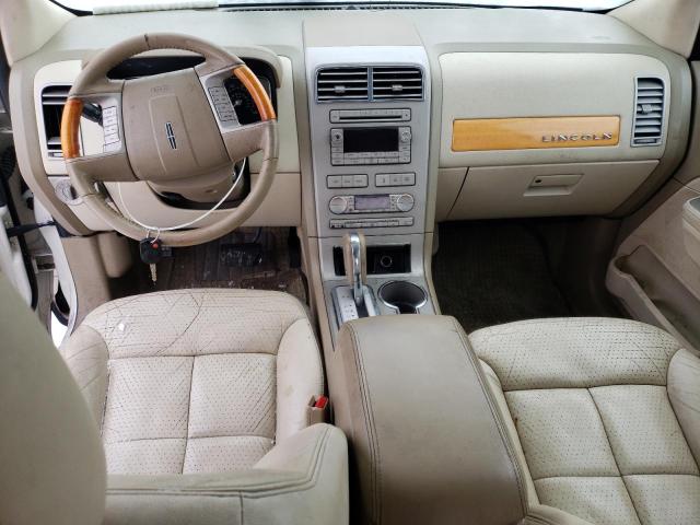 Photo 8 from auction – 2007 LINCOLN MKX with VIN 2LMDU88C77BJ36296