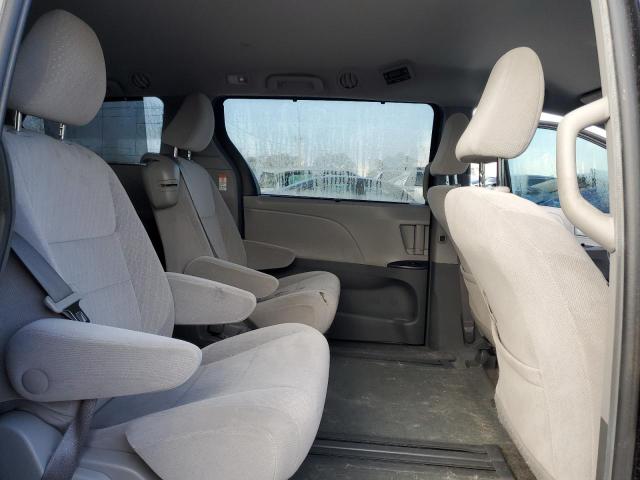 Photo 11 from auction – 2017 TOYOTA SIENNA LE with VIN 5TDKZ3DC1HS834937
