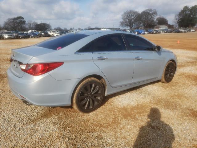 Photo 3 from auction – 2011 HYUNDAI SONATA SE with VIN 5NPEC4AC2BH140988