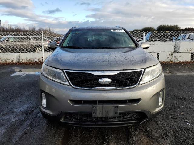 Photo 5 from auction – 2015 KIA SORENTO LX with VIN 5XYKTDA63FG557529