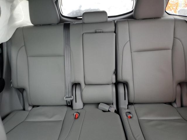 Photo 10 from auction – 2018 TOYOTA HIGHLANDER with VIN 5TDJZRFH5JS825817