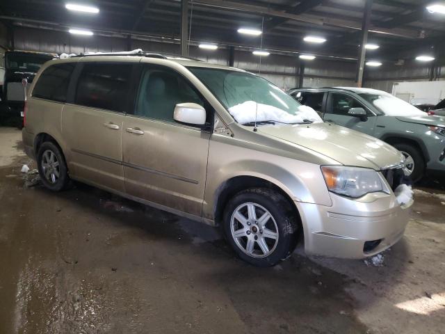 Photo 4 from auction – 2010 CHRYSLER TOWN & COU with VIN 2A4RR5D13AR217704