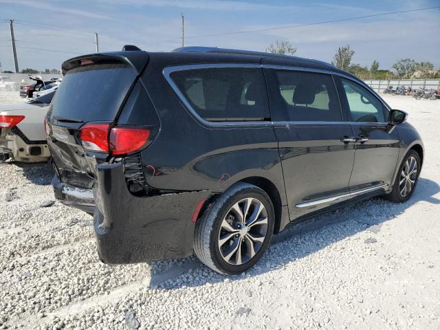 Photo 3 from auction – 2017 CHRYSLER PACIFICA L with VIN 2C4RC1GG4HR528049