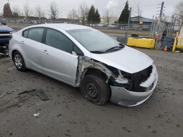 Photo 4 from auction – 2018 KIA FORTE LX with VIN 3KPFK4A7XJE238535