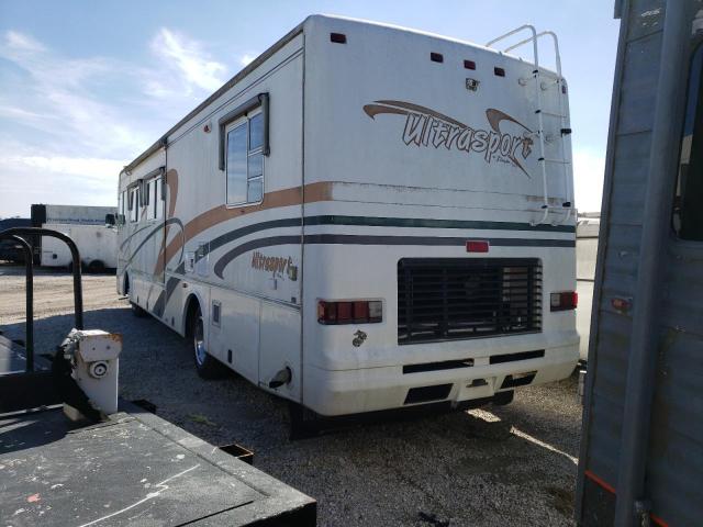Photo 3 from auction – 2000 FREIGHTLINER CHASSIS X with VIN 4UZ6XFBA7YCG11358