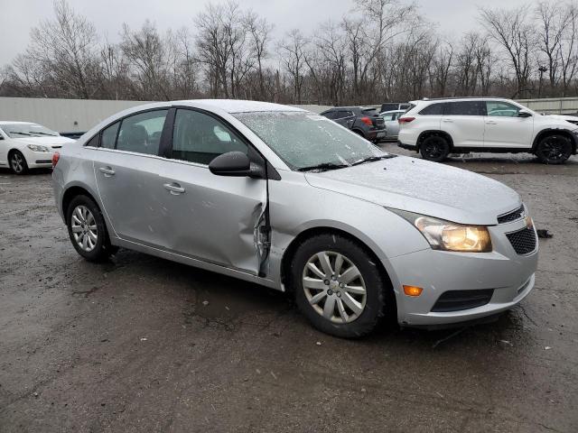 Photo 4 from auction – 2011 CHEVROLET CRUZE LS with VIN 1G1PC5SH2B7145131