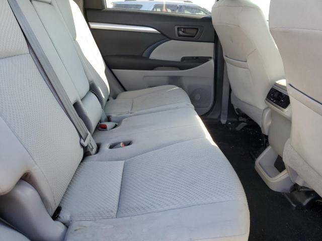 Photo 10 from auction – 2019 TOYOTA HIGHLANDER with VIN 5TDZARFH8KS043460