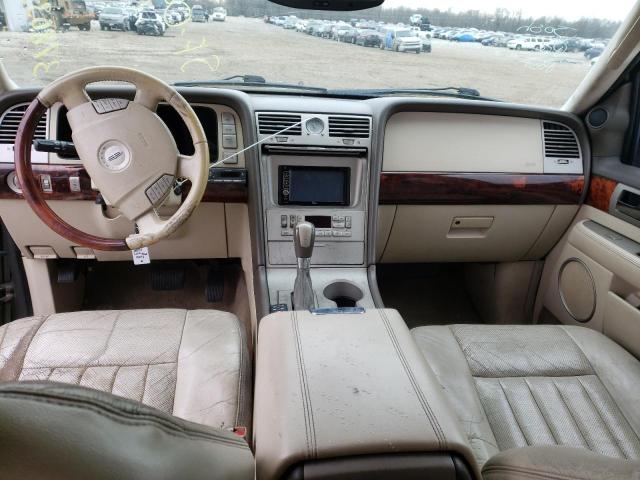 Photo 8 from auction – 2004 LINCOLN NAVIGATOR with VIN 5LMFU27R34LJ11444