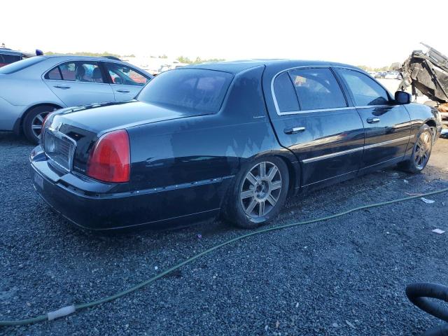 Photo 3 from auction – 2006 LINCOLN TOWN CAR E with VIN 1LNHM84W46Y630050