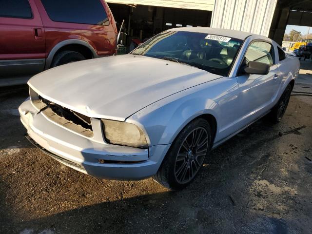 FORD MUSTANG 2005 with VIN 1ZVFT80N355133838 - Photo from auction