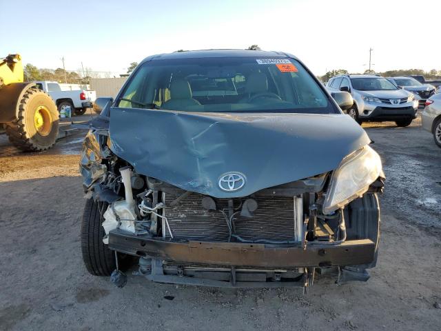 Photo 5 from auction – 2012 TOYOTA SIENNA XLE with VIN 5TDYK3DC3CS183043