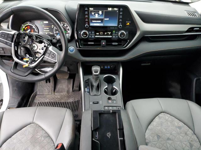 Photo 8 from auction – 2022 TOYOTA HIGHLANDER with VIN 5TDABRCH3NS539429