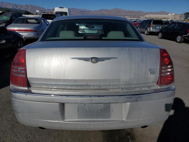 Photo 6 from auction – 2005 CHRYSLER 300C with VIN 2C3JA63H95H121641
