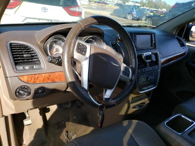 Photo 8 from auction – 2014 CHRYSLER TOWN & COU with VIN 2C4RC1BG7ER433603