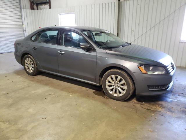 Photo 4 from auction – 2015 VOLKSWAGEN PASSAT S with VIN 1VWAT7A3XFC016255