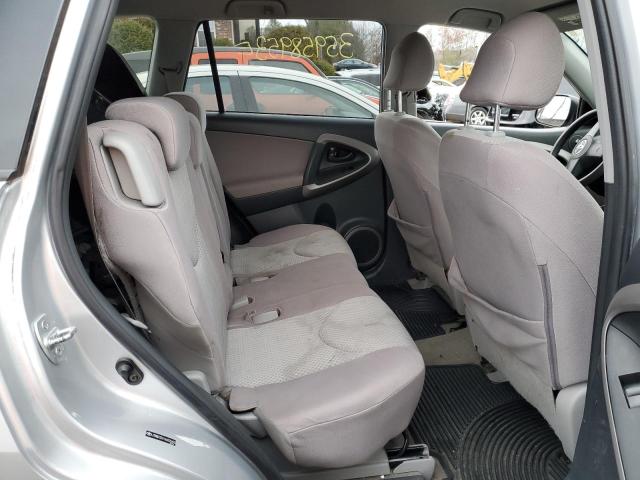 Photo 11 from auction – 2006 TOYOTA RAV4 with VIN JTMBD33V166005493