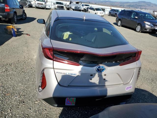 Photo 6 from auction – 2018 TOYOTA PRIUS PRIM with VIN JTDKARFP1J3102356