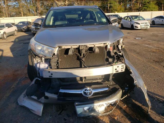 Photo 5 from auction – 2015 TOYOTA HIGHLANDER with VIN 5TDKKRFH9FS119935