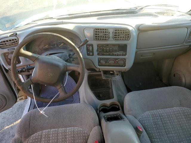 Photo 8 from auction – 2000 CHEVROLET BLAZER with VIN 1GNCS18W3YK242035