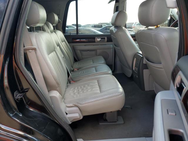 Photo 11 from auction – 2004 LINCOLN NAVIGATOR with VIN 5LMFU27RX4LJ34462
