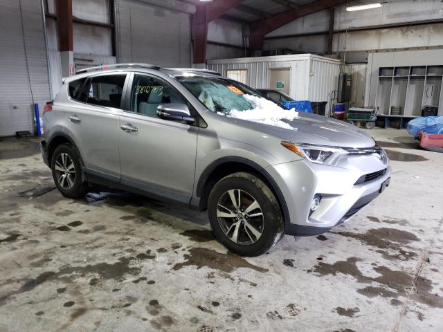 Photo 4 from auction – 2017 TOYOTA RAV4 XLE with VIN 2T3RFREV6HW647752