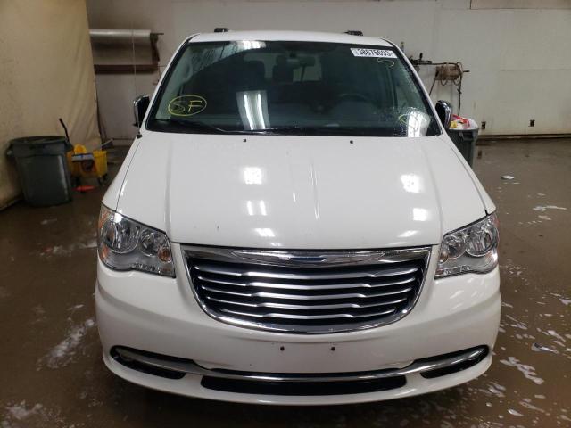 Photo 5 from auction – 2011 CHRYSLER TOWN & COU with VIN 2A4RR8DG8BR799029