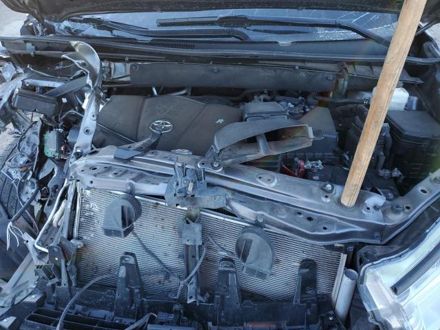 Photo 12 from auction – 2018 TOYOTA HIGHLANDER with VIN 5TDBZRFH3JS904116