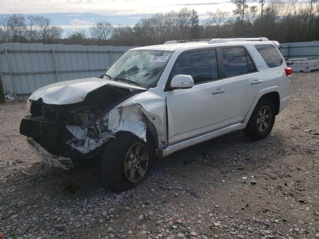 TOYOTA 4RUNNER SR 2011 with VIN JTEZU5JR9B5015636 - Photo from auction