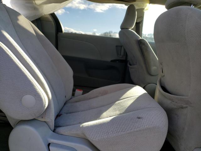 Photo 11 from auction – 2014 TOYOTA SIENNA LE with VIN 5TDKK3DC3ES410837