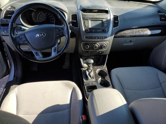 Photo 8 from auction – 2015 KIA SORENTO LX with VIN 5XYKTCA61FG584223