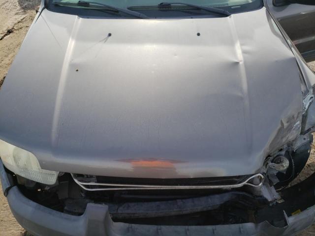 Photo 11 from auction – 2002 FORD ESCAPE XLT with VIN 1FMYU04182KD99687