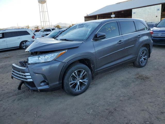 TOYOTA HIGHLANDER 2018 with VIN 5TDBZRFH3JS904116 - Photo from auction