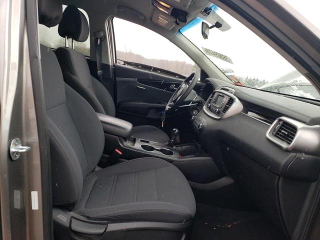 Photo 7 from auction – 2016 KIA SORENTO LX with VIN 5XYPG4A32GG047383